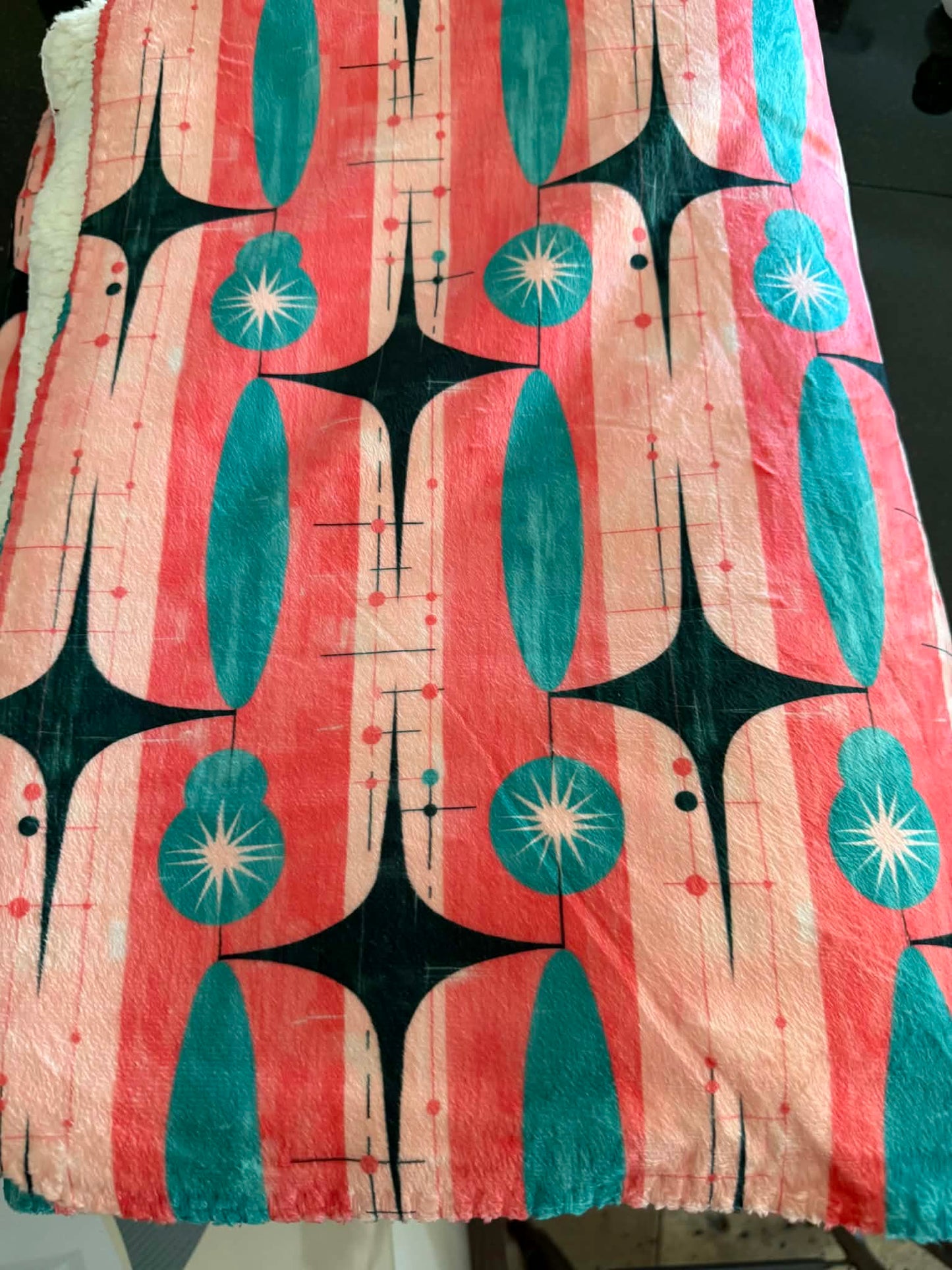 60"x80" Mid-Century Modern (MCM) Sherpa Blanket